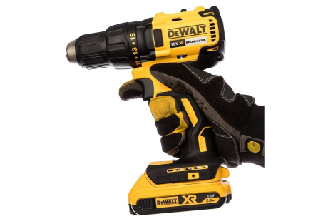 Купить Аккумуляторная дрель DeWalt DCD 777 D2T фото №7